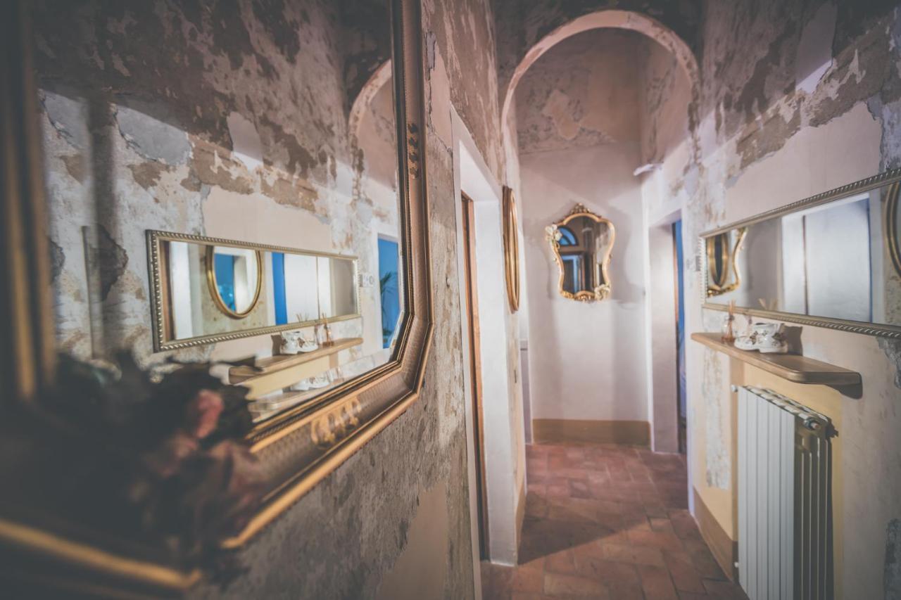 Sant'Alberto Campiglia dʼOrcia Exteriör bild