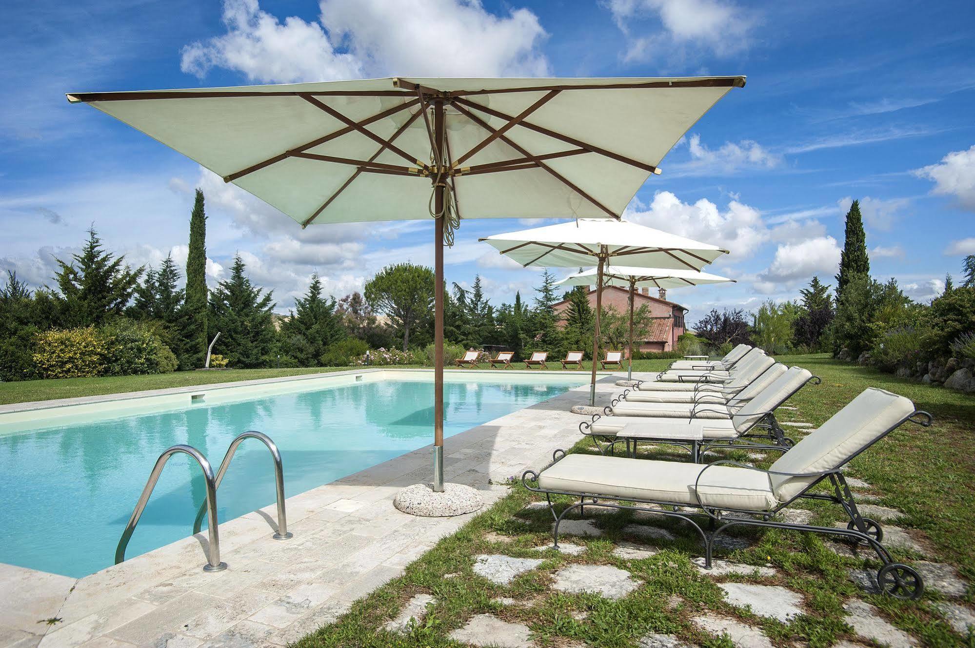 Sant'Alberto Campiglia dʼOrcia Exteriör bild