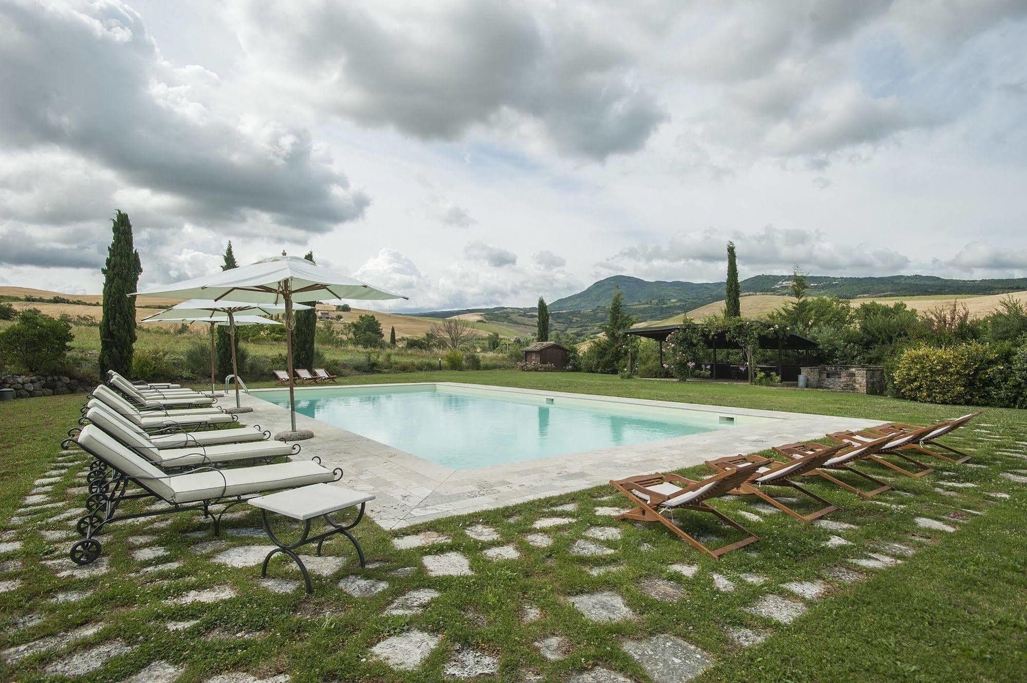 Sant'Alberto Campiglia dʼOrcia Exteriör bild