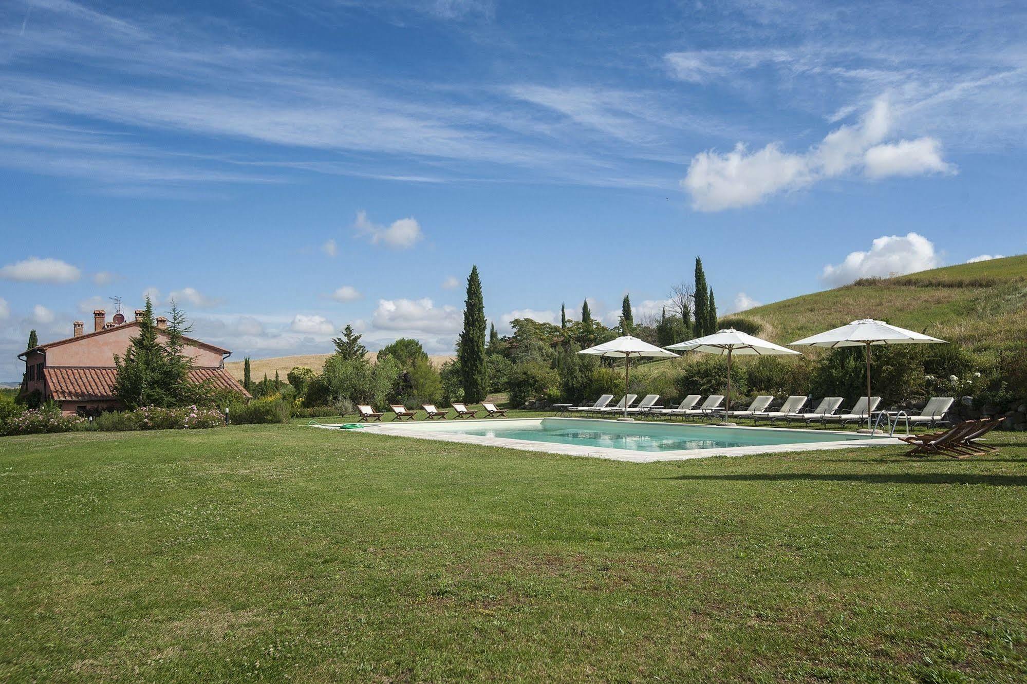 Sant'Alberto Campiglia dʼOrcia Exteriör bild