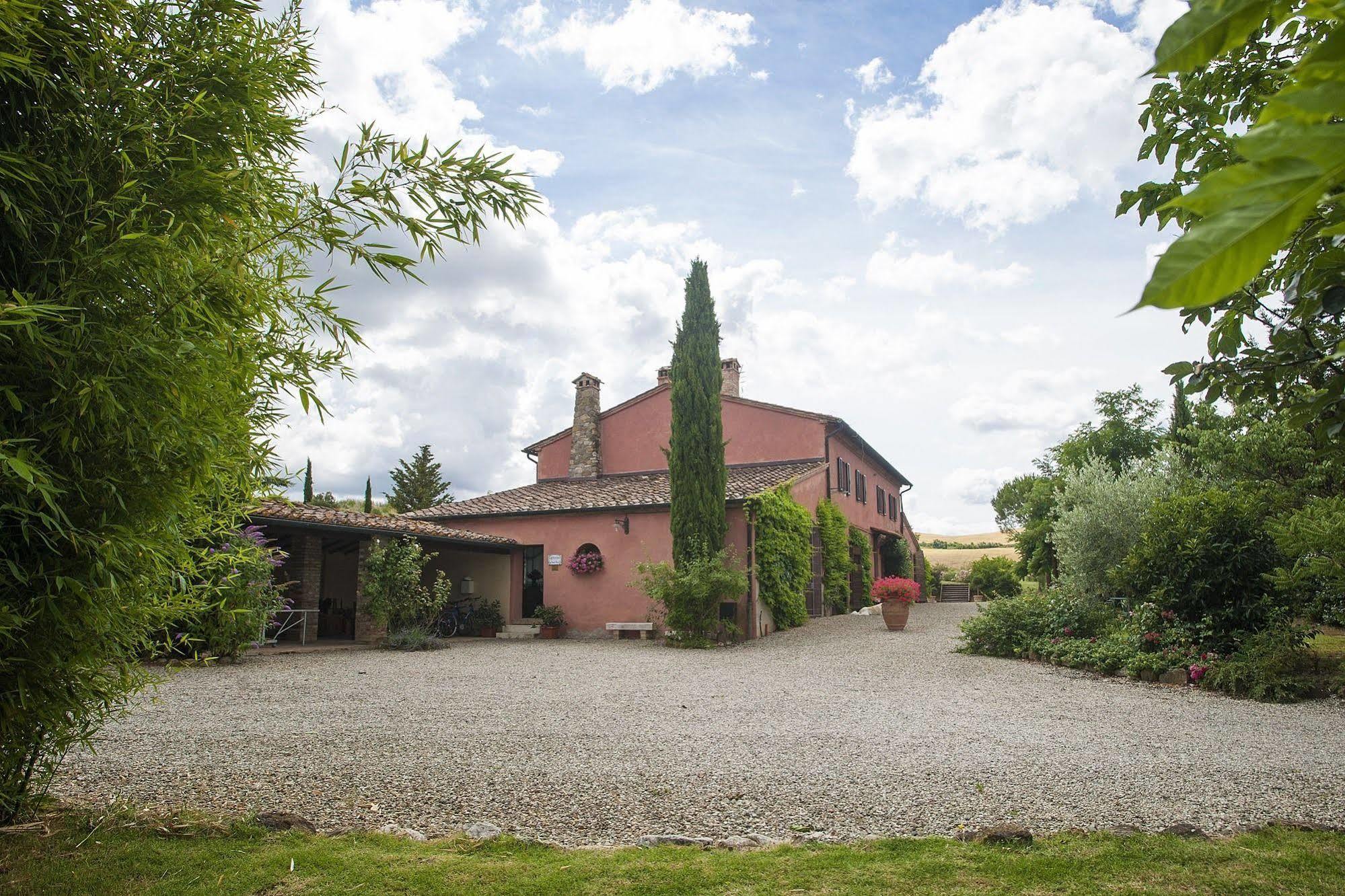 Sant'Alberto Campiglia dʼOrcia Exteriör bild
