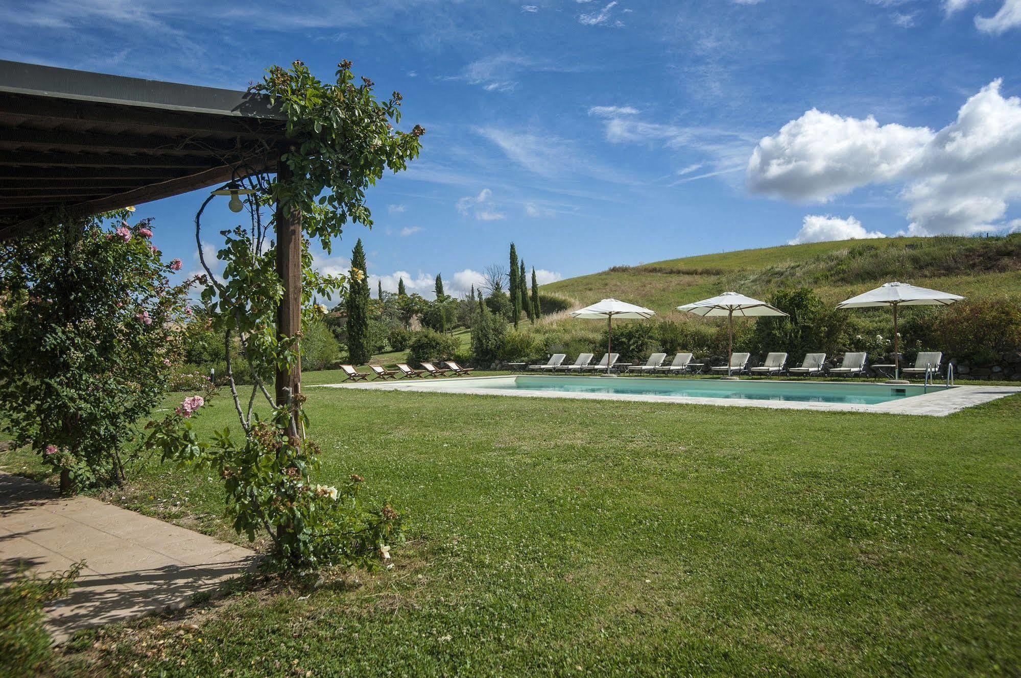 Sant'Alberto Campiglia dʼOrcia Exteriör bild